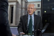 达州宏观经济学教授兼实践者Stanley Fisher逝世 曾培养全球多位经济决策者