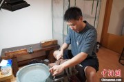 达州成都“90后”小伙“十年磨一剑”：从爱好者到守艺人 传播中国文化